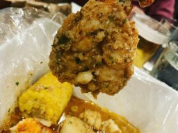 king-crab-house-chicago-boil-bag-lobster-corn-potato-king-crab-sausage-garlic-sauce-2_20191010_1585812140